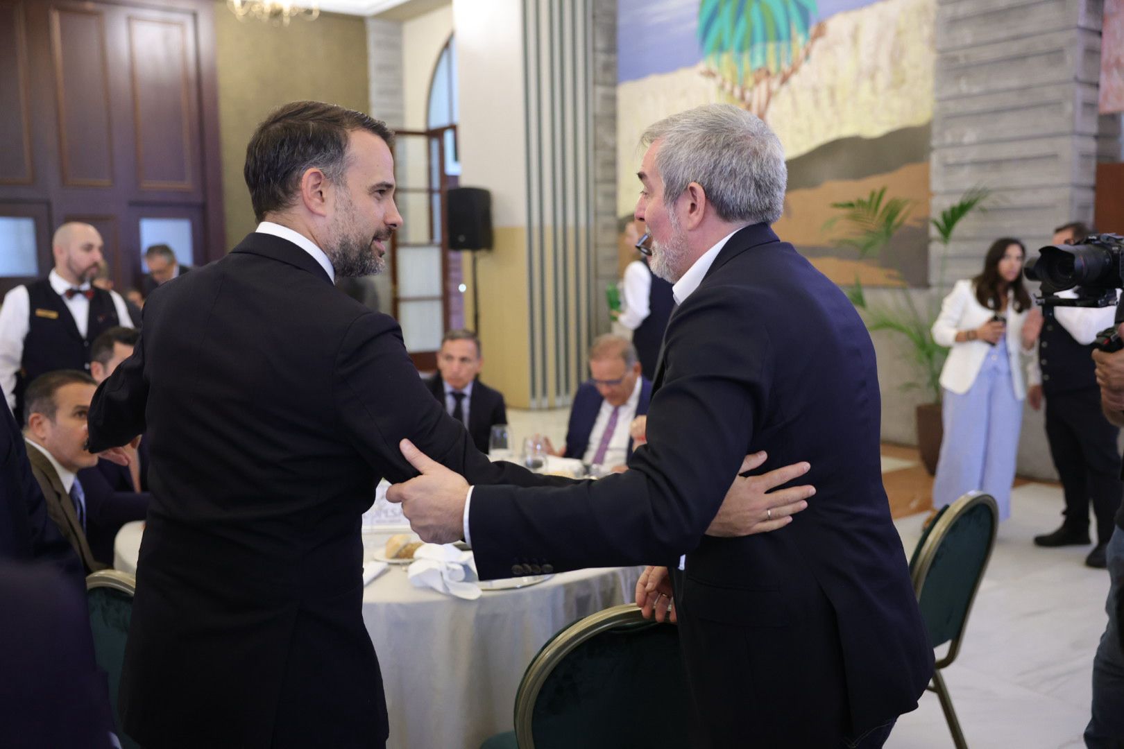 Imágenes de la entrega del I Premio Gaveta de Honor a Pedro del Castillo