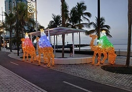 Ornamentación navideña en pleno centro de Arrecife.