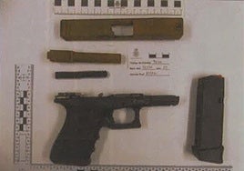 Imagen del arma con la que los sicarios ejecutaron a el Conejero.