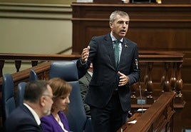 El vicepresidente del Gobierno de Canarias y consejero de Economía, Industria, Comercio y Autónomos, Manuel Domínguez.