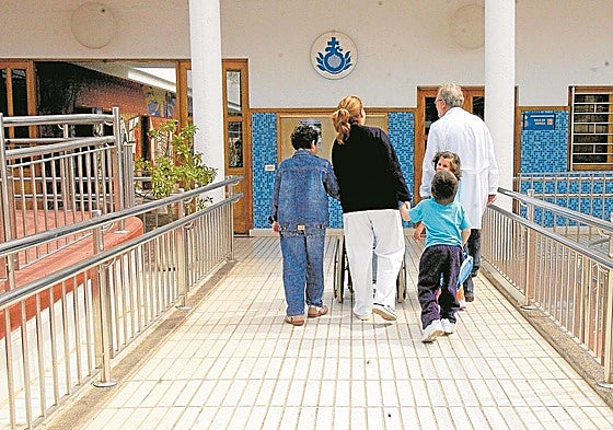 La inclusión se demuestra incluyendo