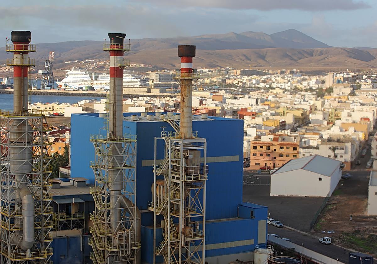 Imagen de la central de El Charco, en Fuerteventura, que tras el resultado provisional del concurso será desmantelada.