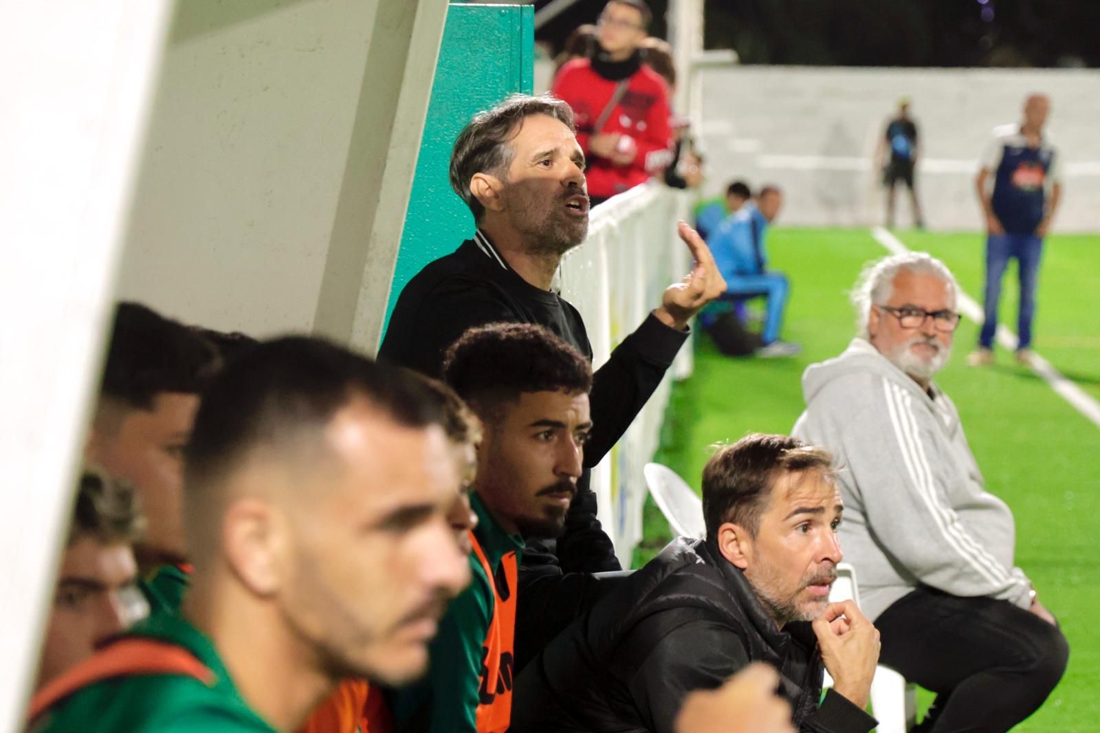 El debut de Valerón en el banquillo del Arguineguín, en imágenes