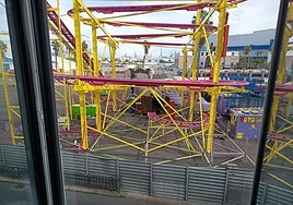 Imagen tomada por uno de los vecinos que cuestiona la cercanía de la feria a las viviendas.