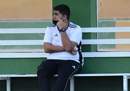 El detenido, en un encuentro con el RC Victoria.