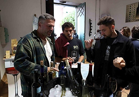 La bodega San Juan acoge la I jornada profesional de vinos de Santa Brígida