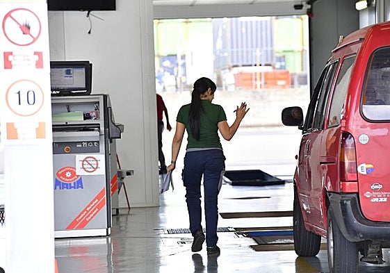 Imagen de archivo de la ITV en Gran Canaria.