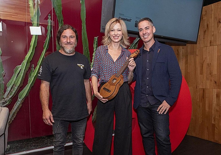 De derecha a izquierda, Julian Vega, Susana Griso y Germán López.