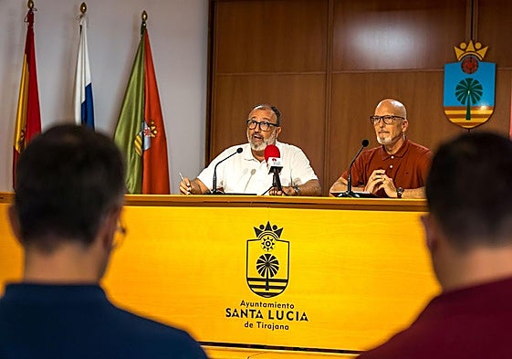 El alcalde de Santa Lucía, Francisco García, y el primer teniente de alcalde, Julio Ojeda, en una imagen de archivo.