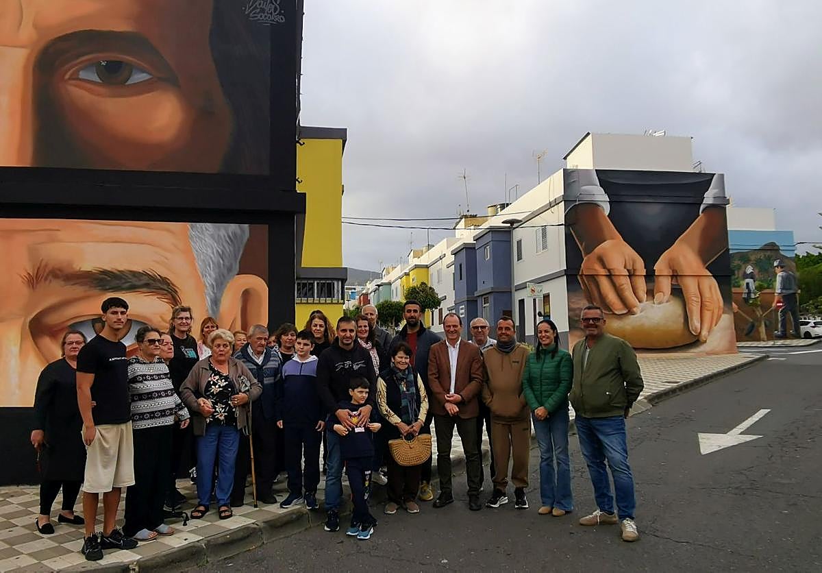 Inauguración de los tres nuevos murales en el casco de Agüimes.