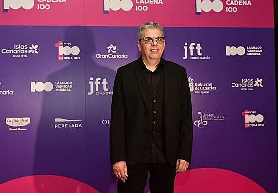 Imagen de Pedro Guerra en la gala de Cadena 100.