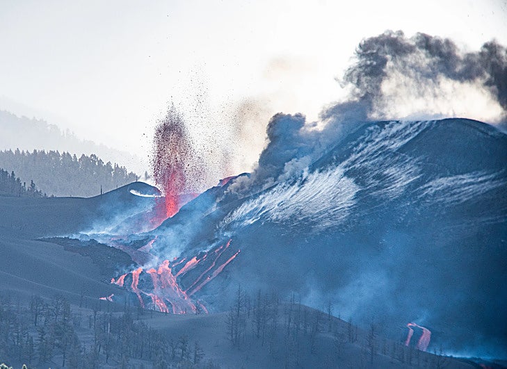 Imagen de la erupción del volcán Tajogaite.