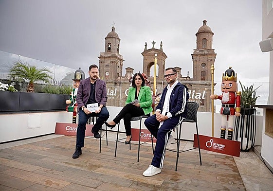 Josué Íñiguez, Carolina Darias y Josué Quevedo presentan el programa del encendido navideño.