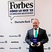 Oliver Alonso recibe un reconocimiento de Forbes y Deutsche Bank