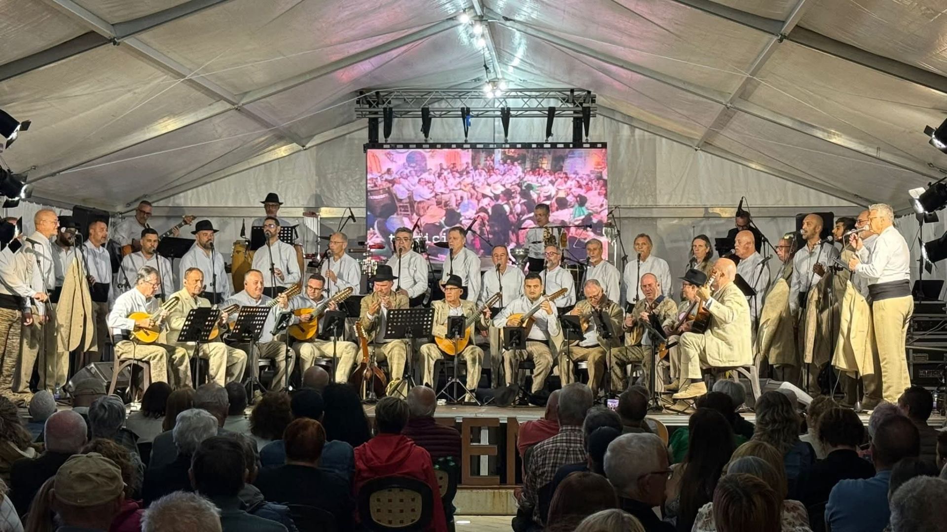 Los Gofiones actúa este domingo en Jinámar.