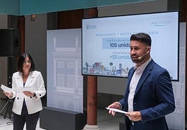 Héctor Alemán, junto a la alcaldesa Carolina Darias.