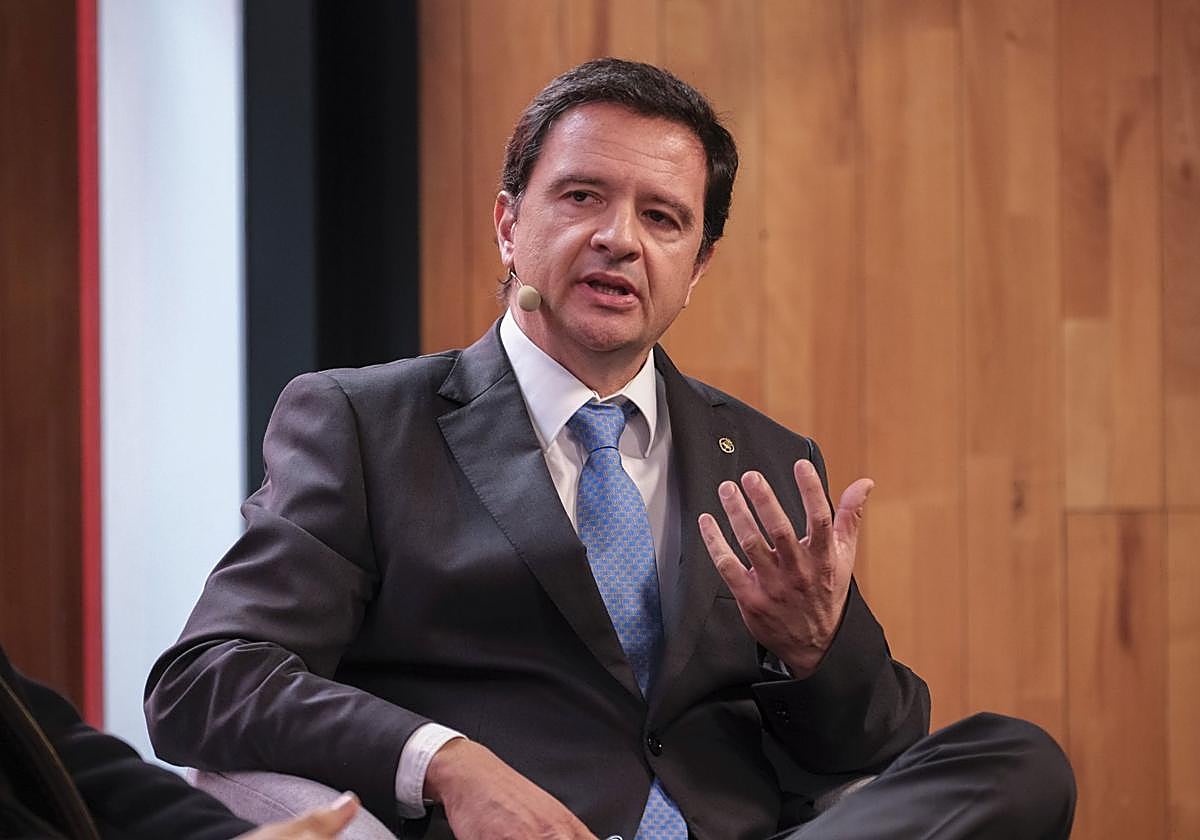 El decano del Colegio de Ingenieros Industriales de Canarias Oriental.