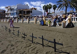 Greenpeace denuncia el problema generado por las jaulas marinas de Melenara y exige transparencia