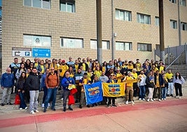 La afición del Dreamland Gran Canaria anima el derbi en Tenerife