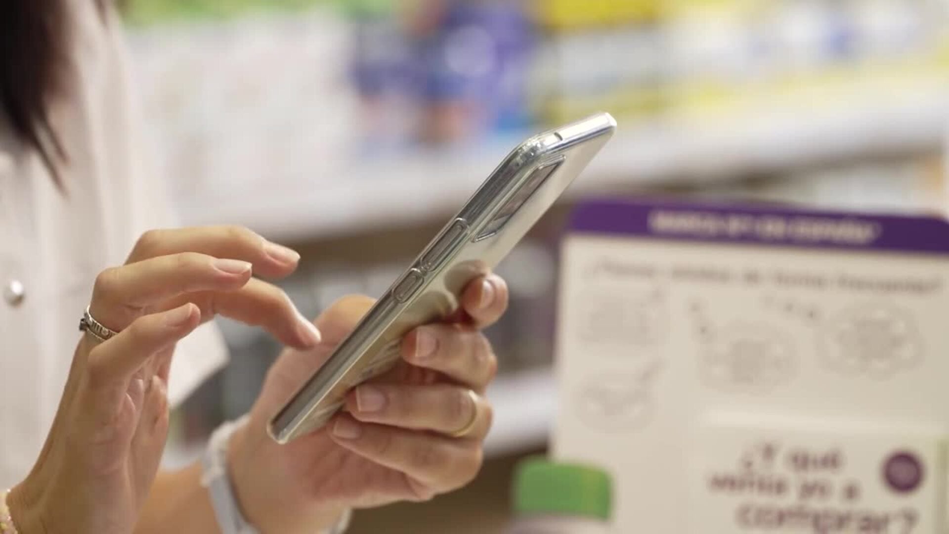 Presentan en Infarma herramientas de IA para reforzar el rol asistencial del farmacéutico