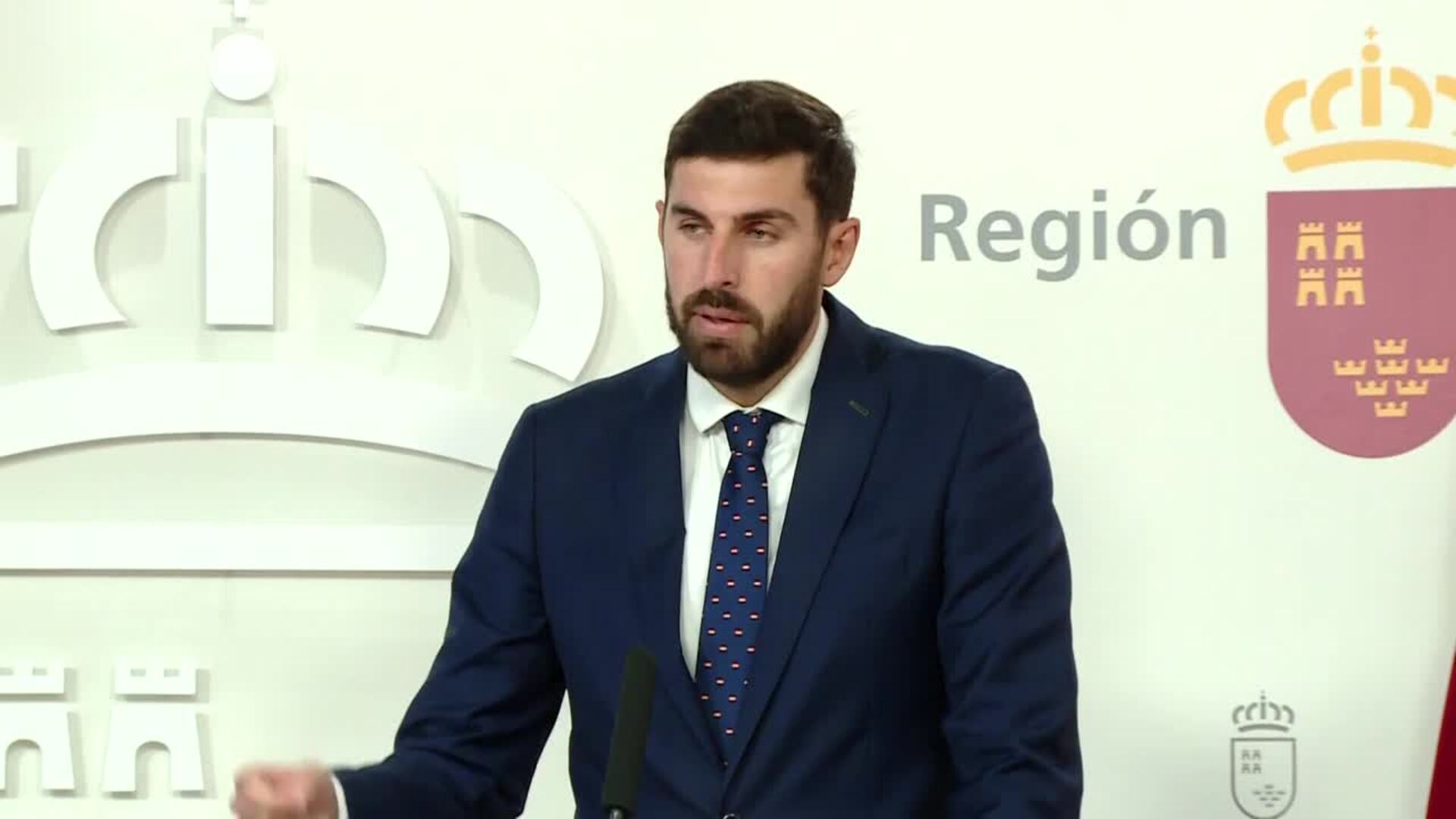 El cierre de un centro de menores y reparto de inmigrantes, en el acuerdo PP y Vox en Murcia