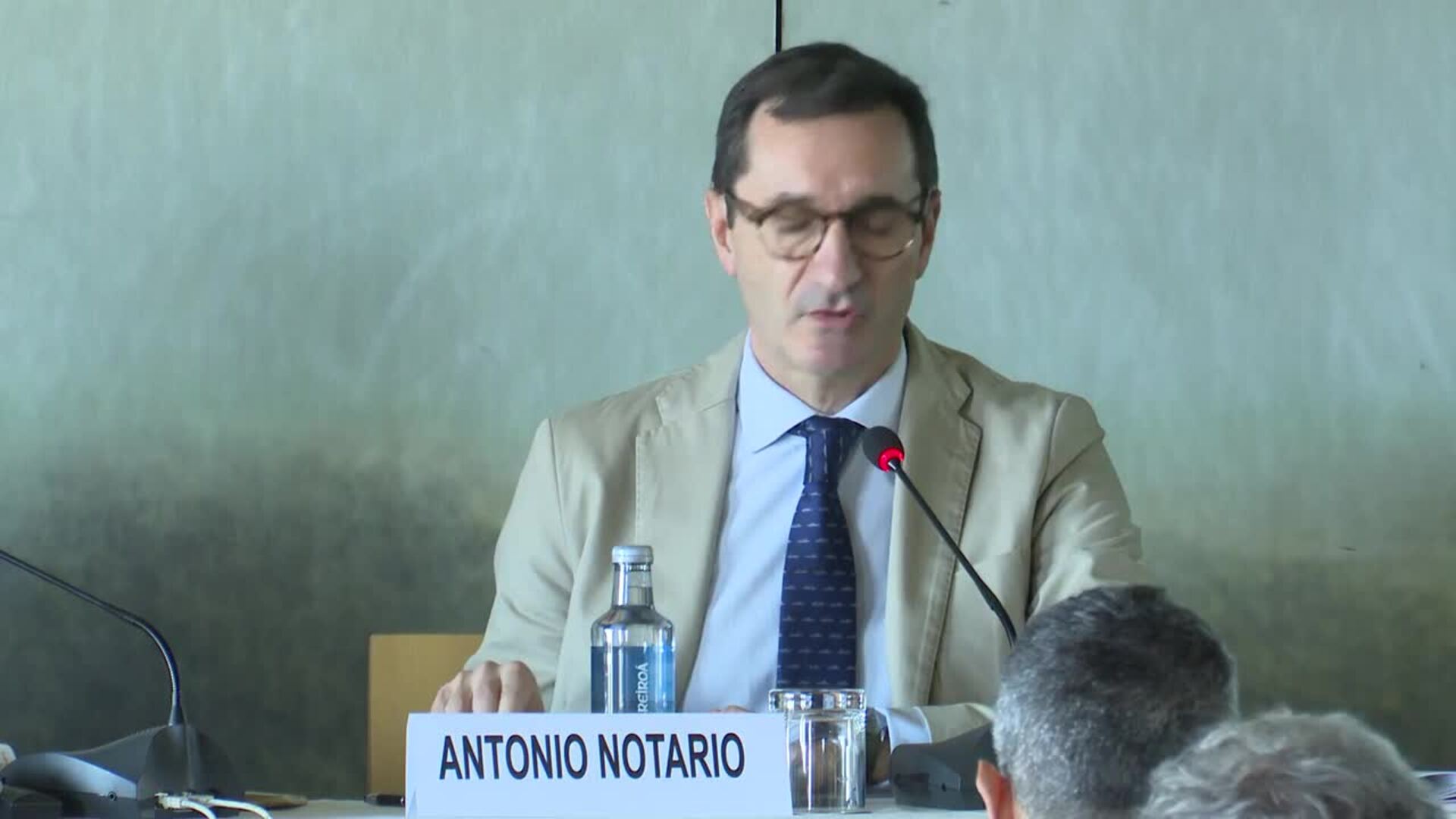 Expertos abogan por "simplificar" el mensaje sobre defensa