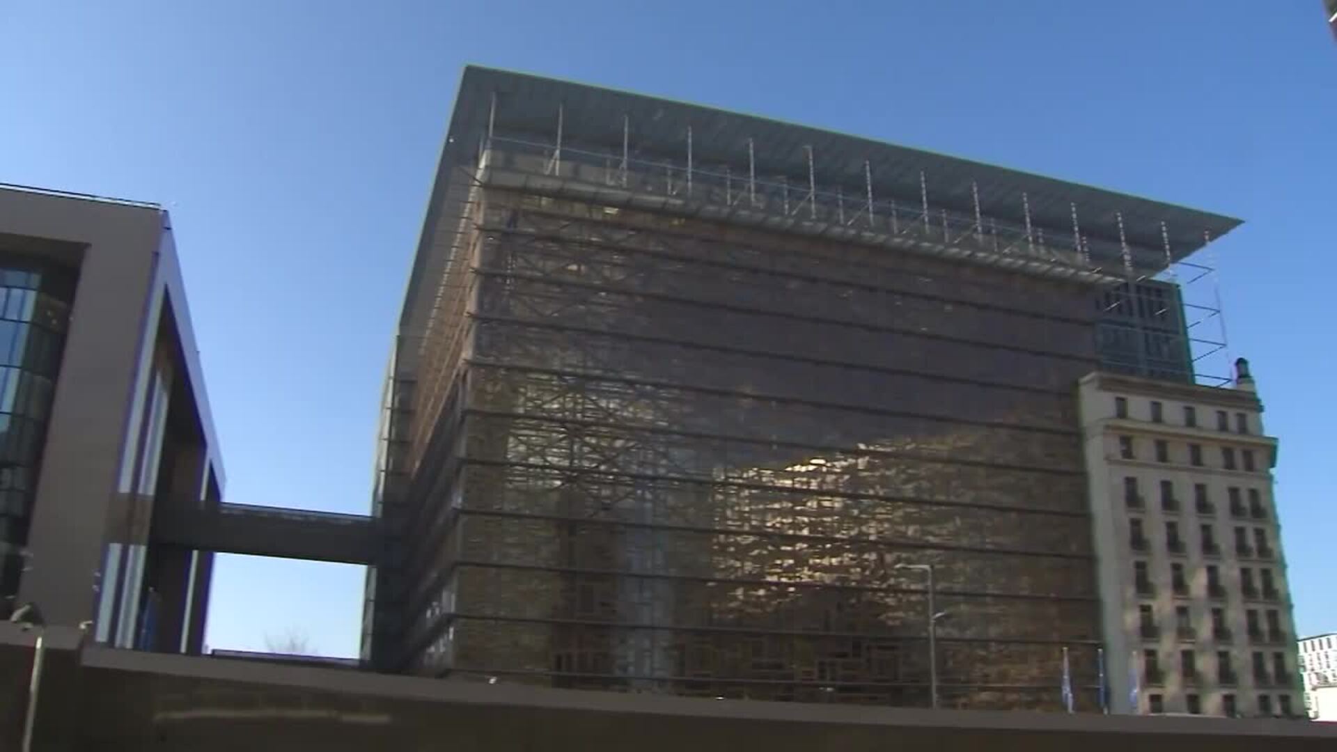 La UE acepta que EEUU imponga un arancel universal del 10%, pero quiere exenciones