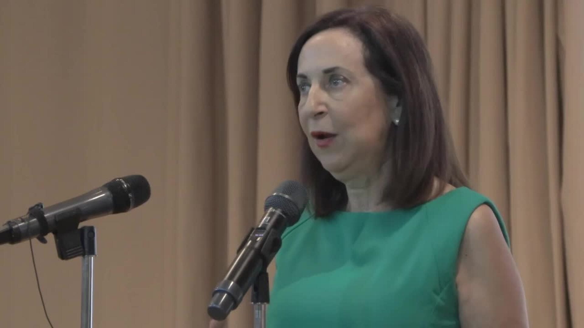 Robles valora "la generosidad y compromiso" de militares de Cerro Muriano en la dana y Líbano