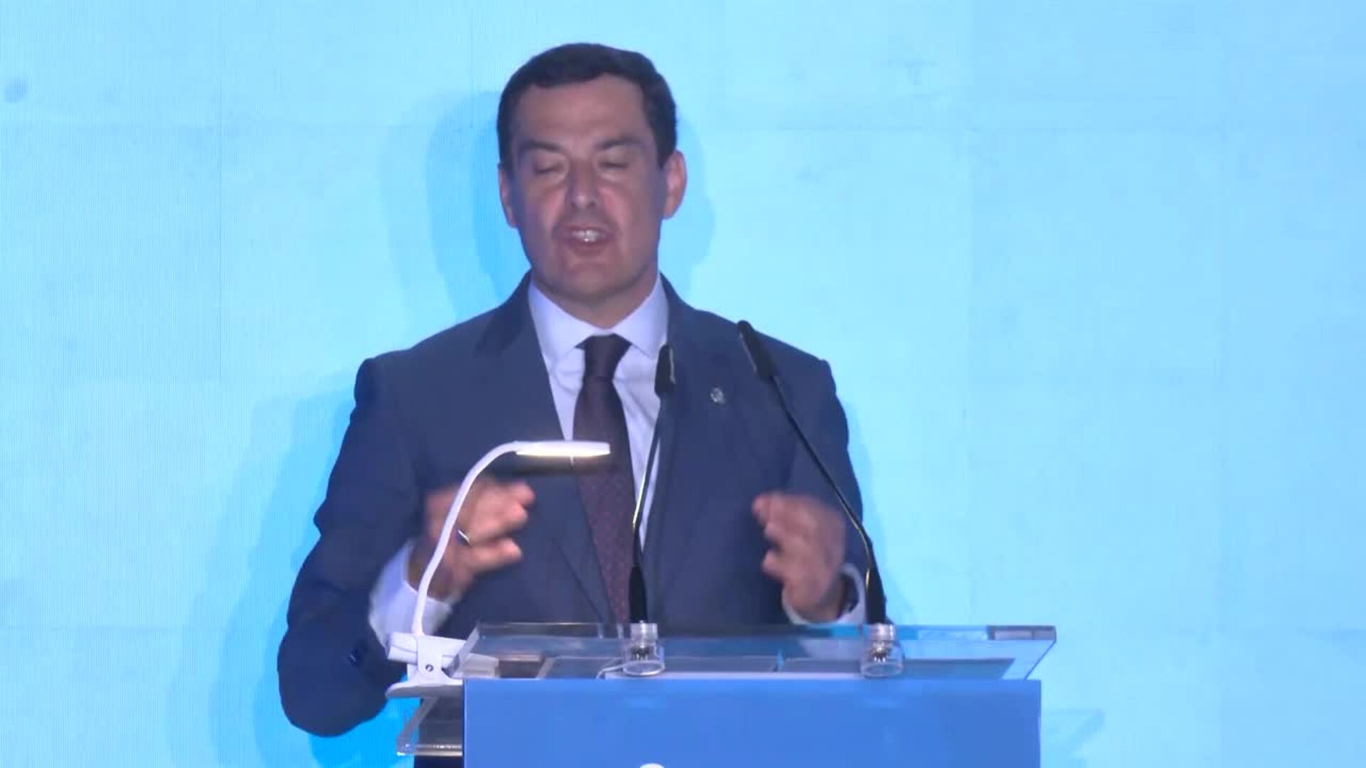 Moreno resalta el liderazgo de Andalucía para igualarse a regiones europeas