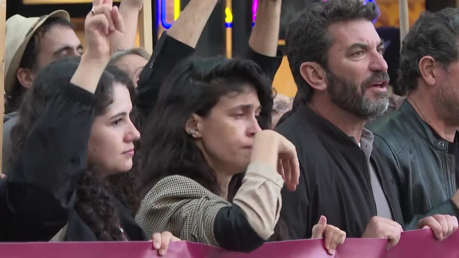 Miles de personas piden en San Sebastián junto al mundo del cine el fin del genocidio en Gaza