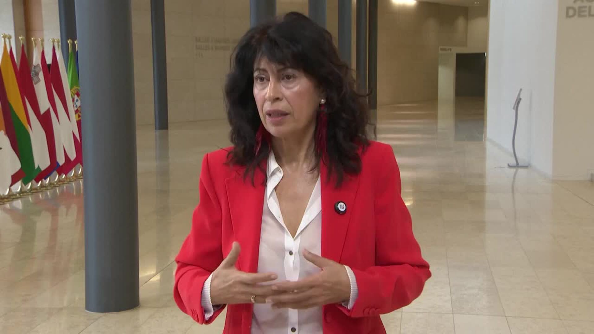 Redondo dice que el PP lleva "demasiado tiempo jugueteando" con el aborto