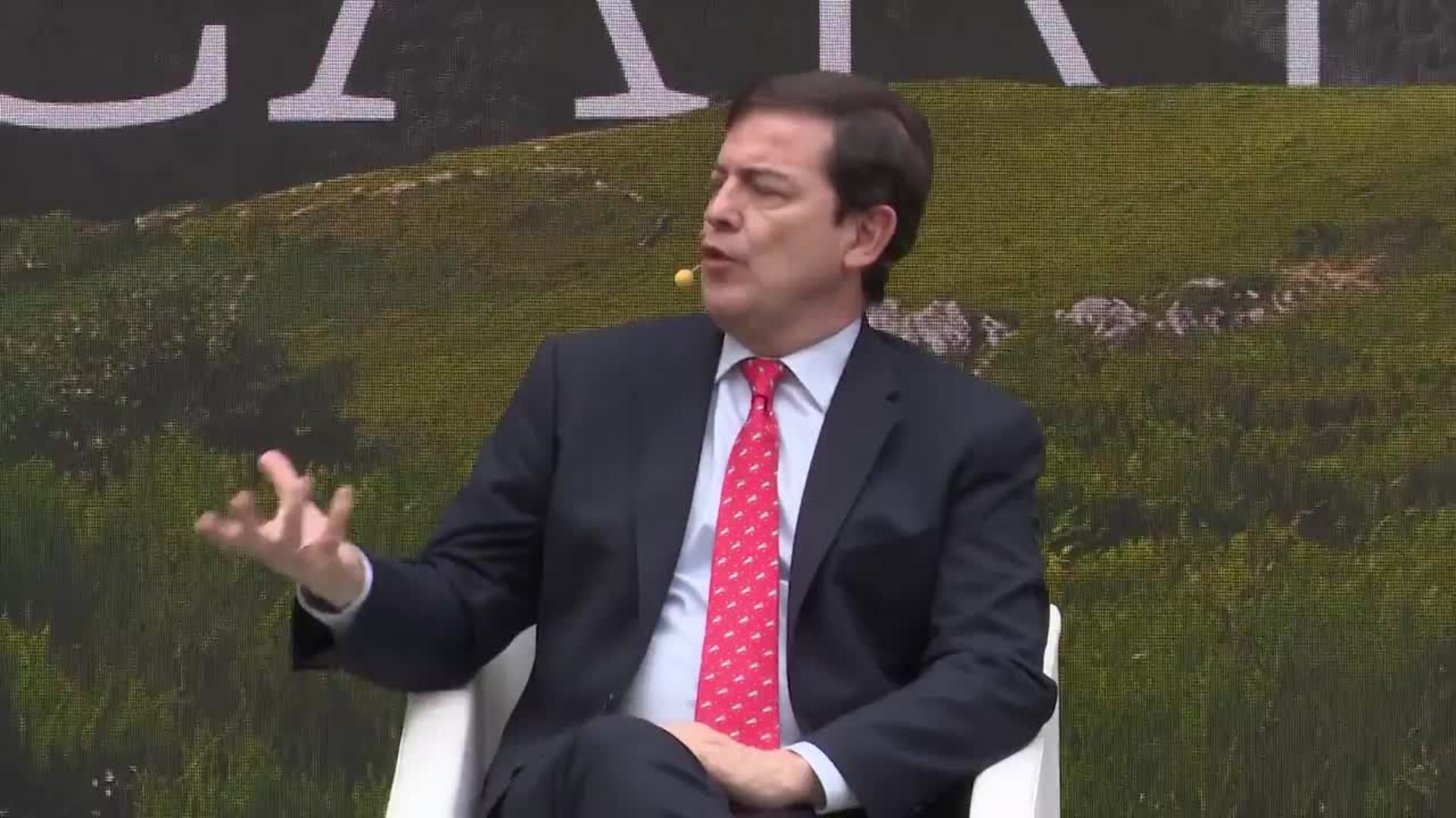 Rueda y Mañueco refuerzan su unión frente a una "España de dos velocidades"