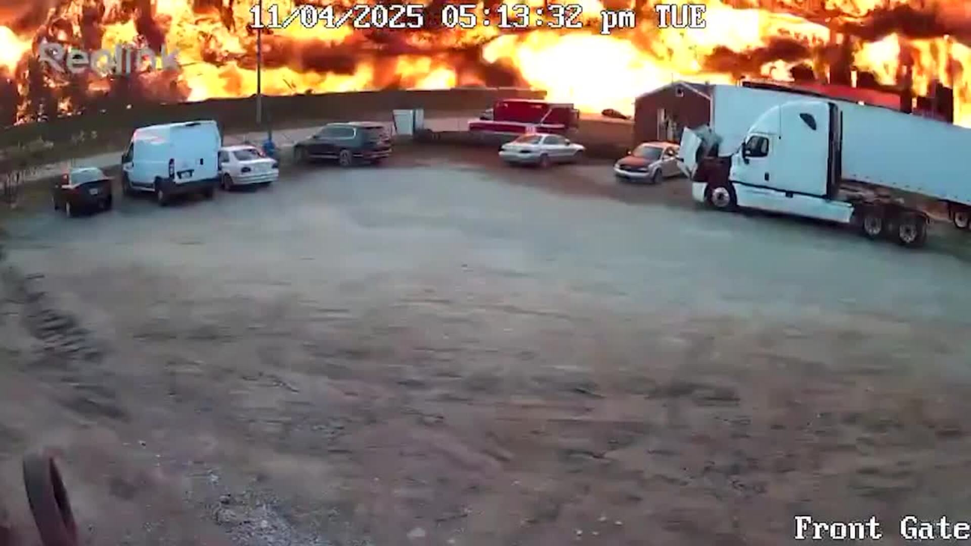 Al menos siete muertos y once heridos tras estrellarse un avión de carga en Kentucky (EEUU)