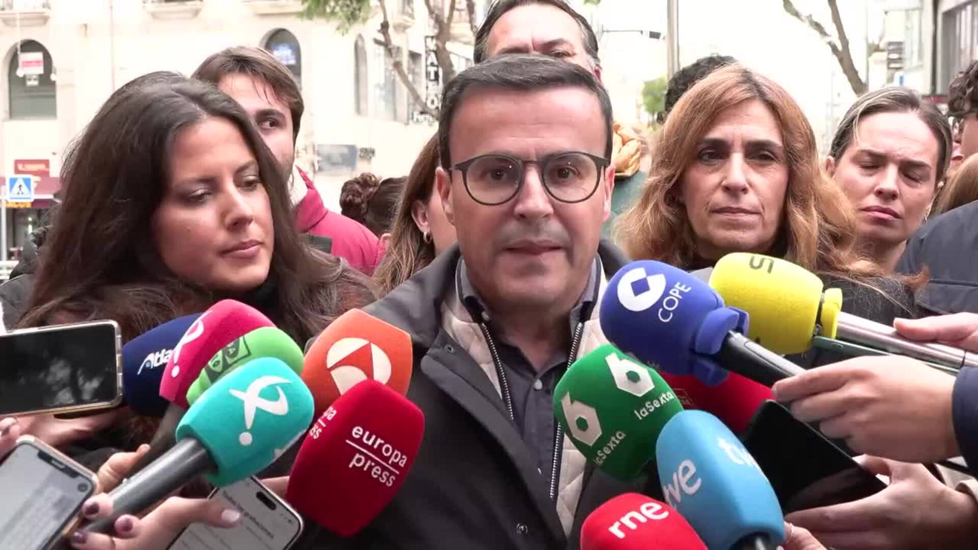 Gallardo contrapone la campaña "limpia" de PSOE frente a la de la candidata "ausente" Guardiola