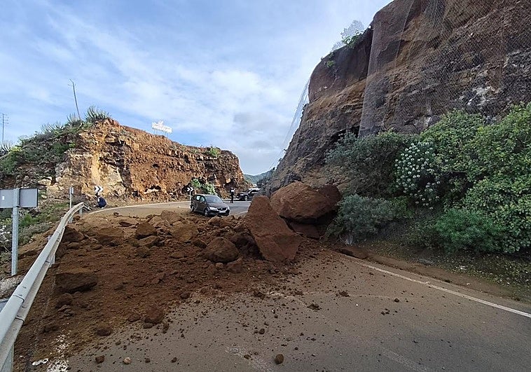 Un desprendimiento corta la carretera que conecta Valsequillo con Las Vegas