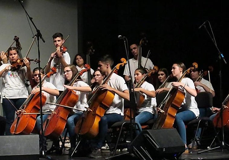 La productora de ‘Fariña’ trabaja para llevar al cine la historia de Barrios Orquestados