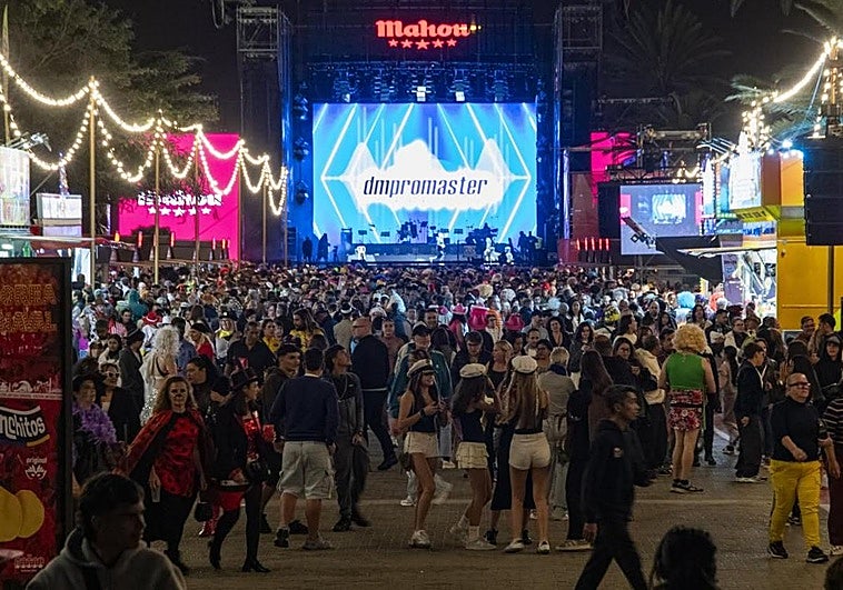 «Es imposible aguantarlo más»: la queja por el ruido vuelve al carnaval de Las Palmas de Gran Canaria