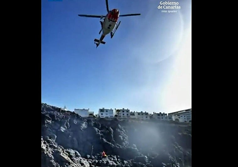 Rescatadas dos personas tras caer al mar en la costa de Santiago del Teide