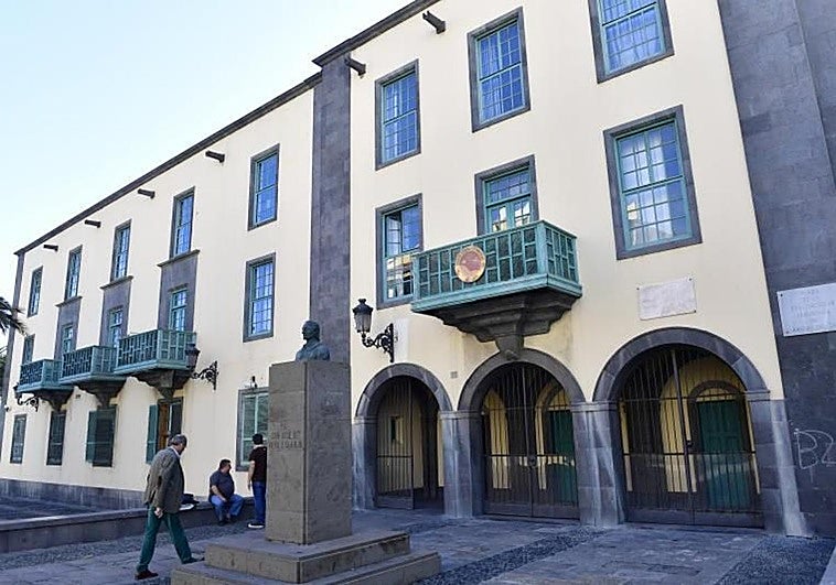 Las Palmas de Gran Canaria felicita a la Real Sociedad Económica de Amigos del País por su 250 aniversario