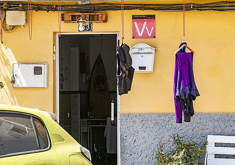 Canarias cuenta con 42.896 viviendas vacacionales, un 4% menos que en 2025