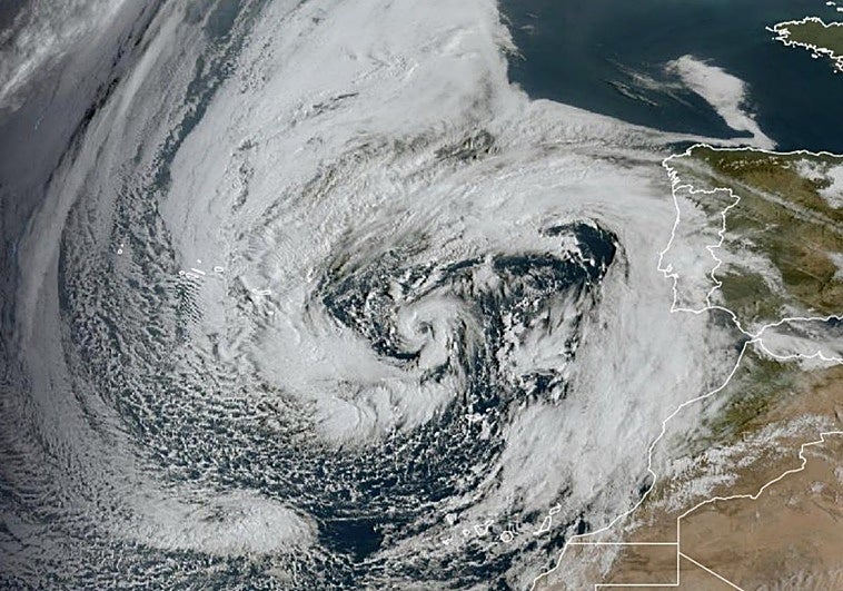 La impactante imagen de satélite de la borrasca Therese sobre Canarias: «Hipnótica»