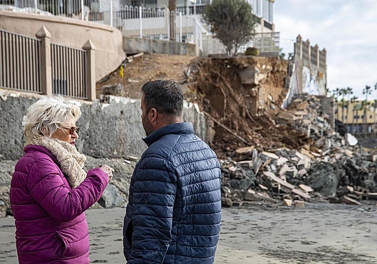 La caída de un muro y dos aguaceros en el sur, antes incluso de llegar la borrasca