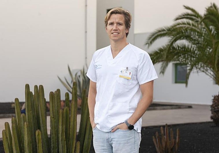 Íñigo Navarro: «La sarna se está investigando porque cada vez afecta más a países ricos»