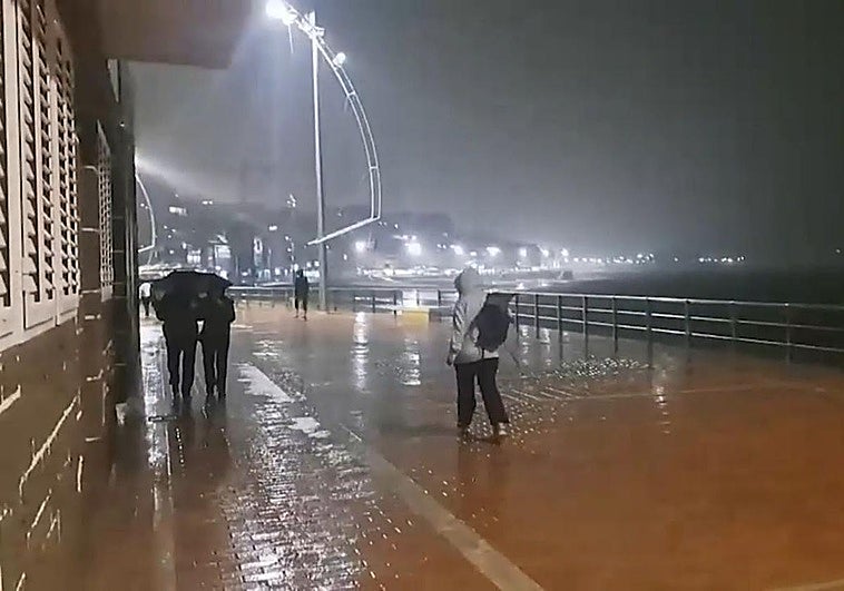 La borrasta Therese se hace notar también en Las Palmas de Gran Canaria