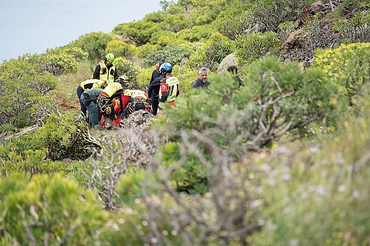 Sanidad actualiza el estado de los afectados por el accidente de guagua en La Gomera