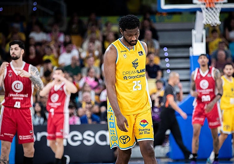 El Gran Canaria, con el mercado en mente para evitar la peor temporada en ACB de su historia