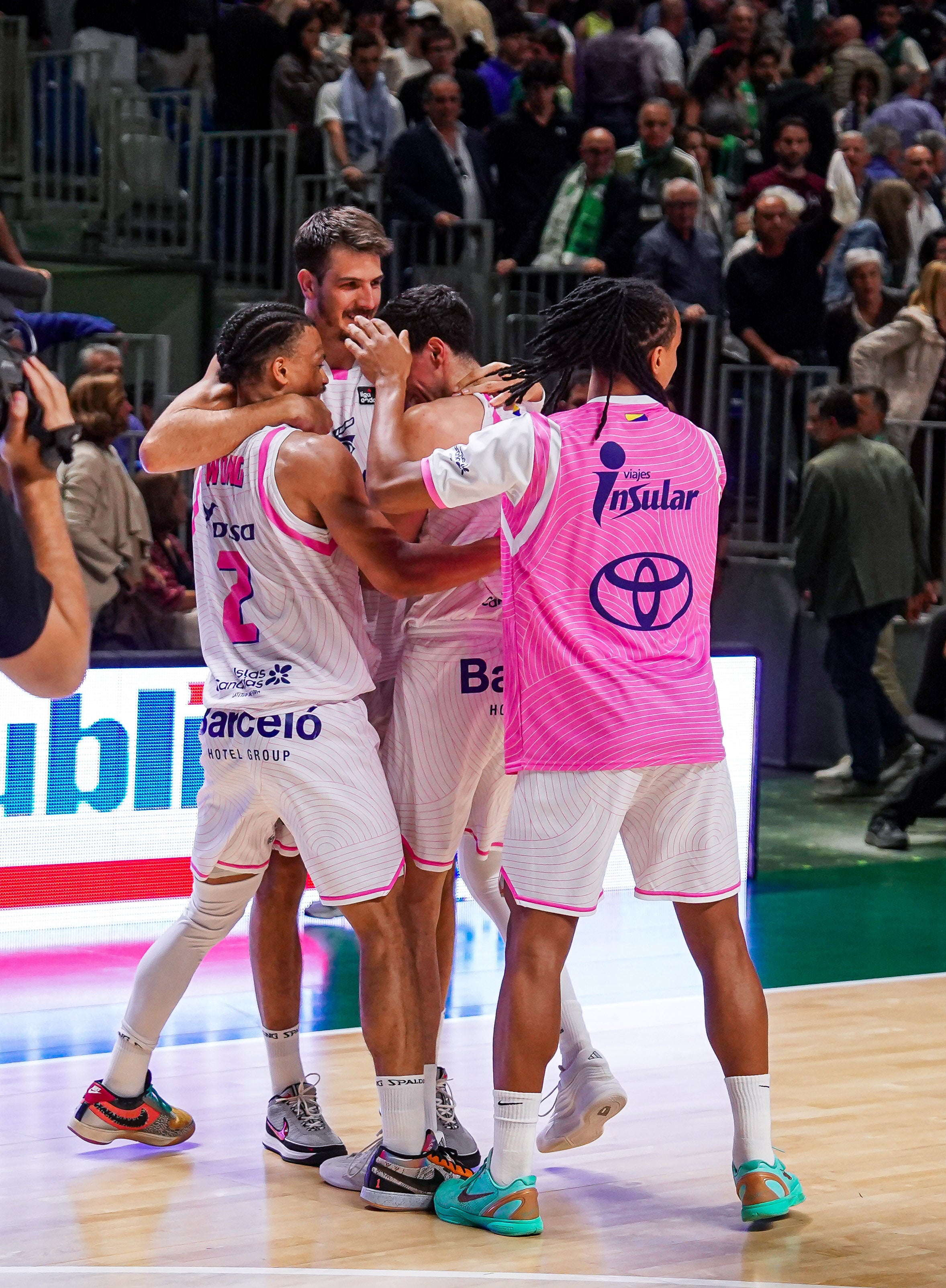 Chimezie Metu resucita al Dreamland Gran Canaria con 17 puntos en la prórroga milagrosa ante el Unicaja — image 1