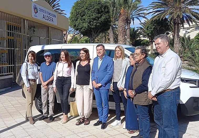 El Cabildo impulsa la atención a la dependencia en el sureste con un nuevo vehículo adaptado para Aldefa