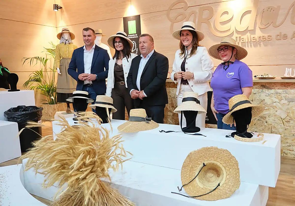 Welcome to the Canary Crafts Fair in Antigua
