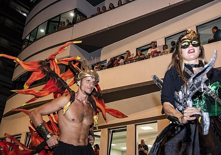 Las Palmas de Gran Canaria ante sus fiestas: paga La Naval y pide calma al Carmen